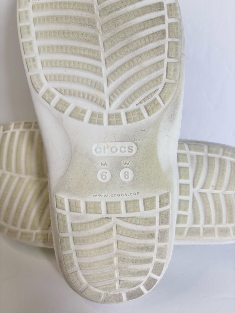 Crocs Rainbow Tie-Dye White Slides Sandals M6 W8 - Picture 8 of 8